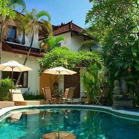 Yuli Bungalows Kuta  Luaran gambar