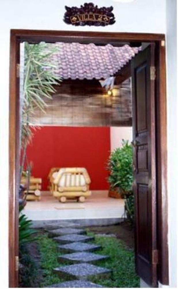 Yuli Bungalows Kuta  Luaran gambar