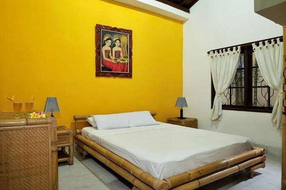 Yuli Bungalows Kuta  Luaran gambar