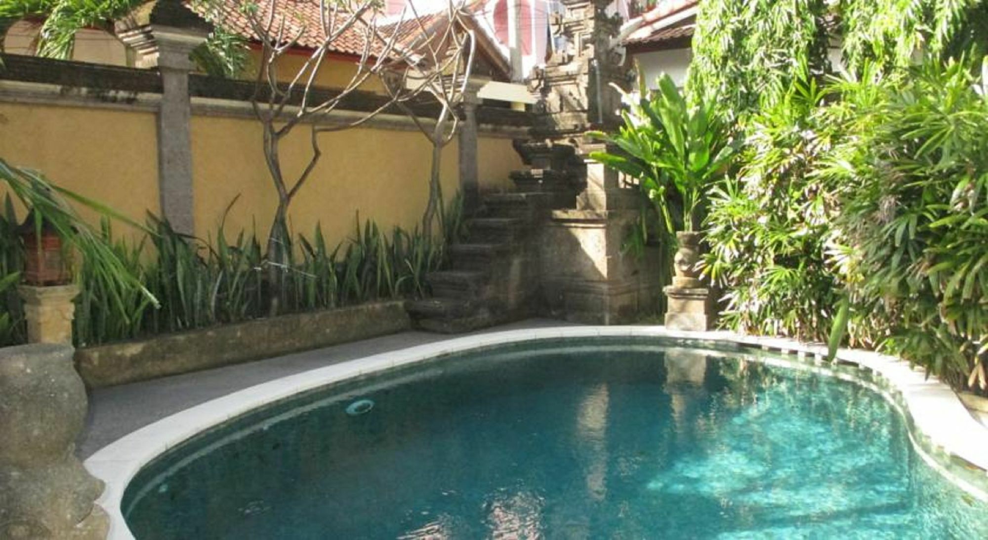 Yuli Bungalows Kuta  Luaran gambar