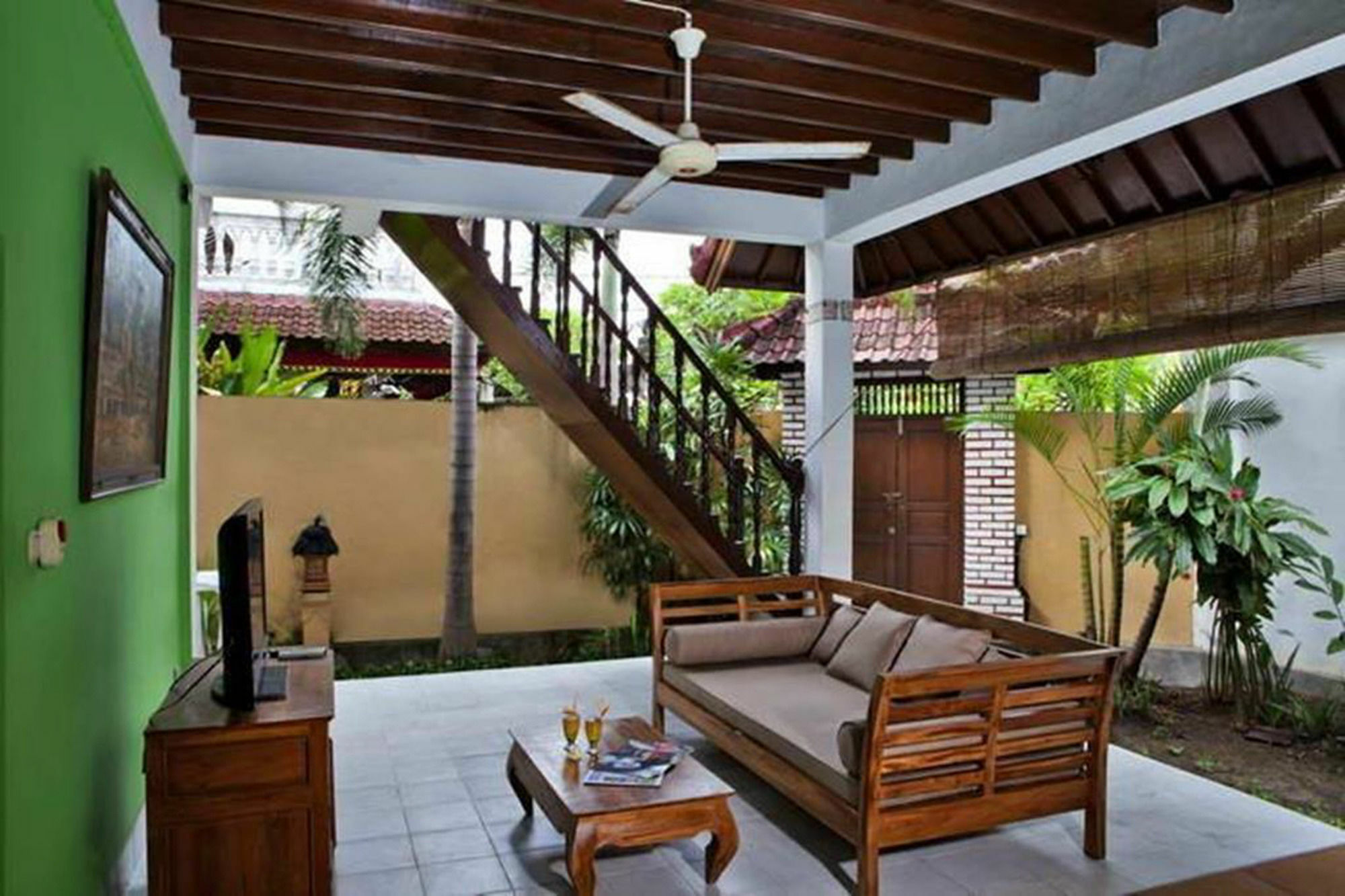 Yuli Bungalows Kuta  Luaran gambar